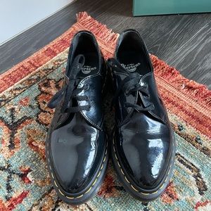 1461 WOMEN'S PATENT LEATHER OXFORD SHOES